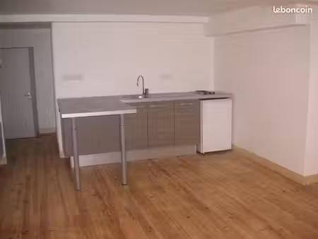 studio 1 pièce 26 m²