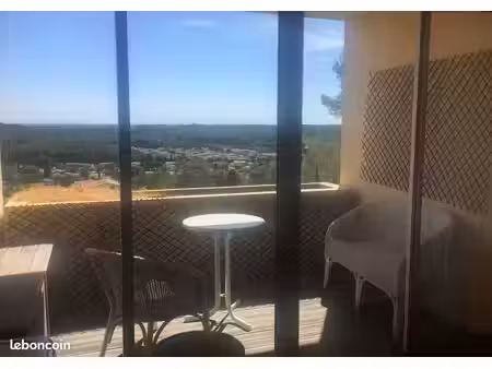 beau studio meublé avec climatisation  balcon et vue dégagée  proche des universités et à 
