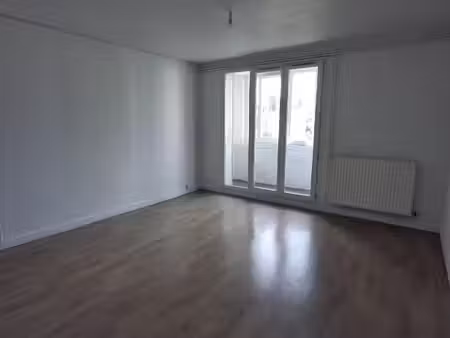 appartement 4 pièces 64 m²