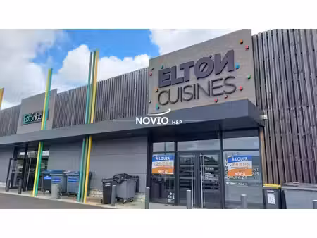 location local commercial