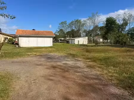 vente terrain 850 m² à lesparre-médoc (33340)  72 000 €