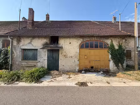 maison de village à réhabiliter