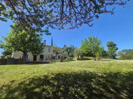 maison en pierre 6 pièces