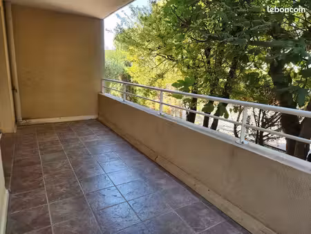 appartement centre ville arles