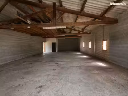 entrepôt  local d’activité indépendant 160 m² avec bureau et terrain – cadarache / iter