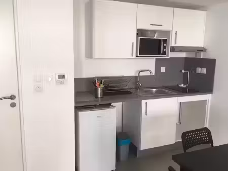 location meublée appartement 1 pièce 39.8 m² à marseillan (34340)  717 €
