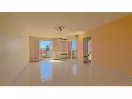 appartement t3 + garage