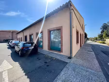 location commerce 5 pièces 77 m² à blagnac (31700)
