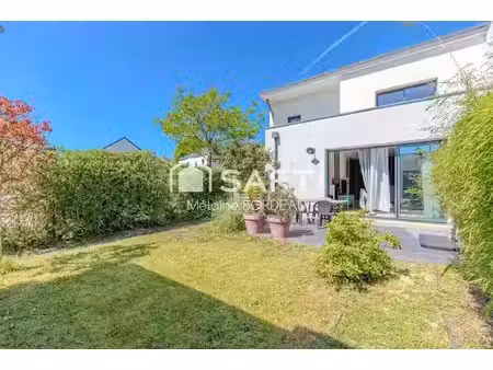 location maison 5 pièces 130 m² à saint-avé (56890)  1 560 €