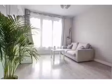 location meublée appartement 2 pièces 37 m² à asnieres-sur-seine (92600)  1 100 €