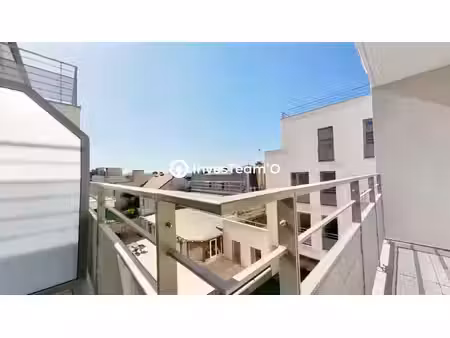 appartement t3 non meublé + balcon + parking