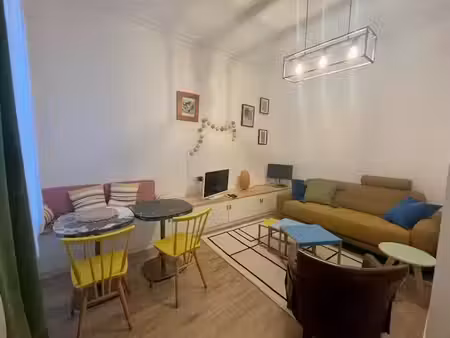location meublée appartement 1 pièce 31.08 m² à paris 18ème (75018)  1 325 €
