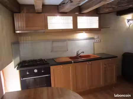 t2 de caractère meublé