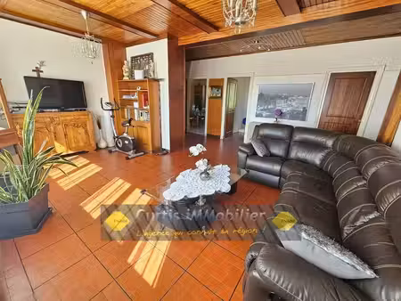 vente maison 7 pièces 193 m² saint-just-malmont (43240)