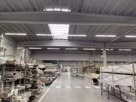 bien professionnel à louer à saintes € 20.313 (lr2hi) - panorama b2b brussel | zimmo