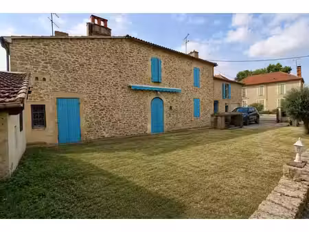 belle maison de bourg en pierre