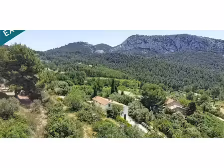 villa le beausset (83)
