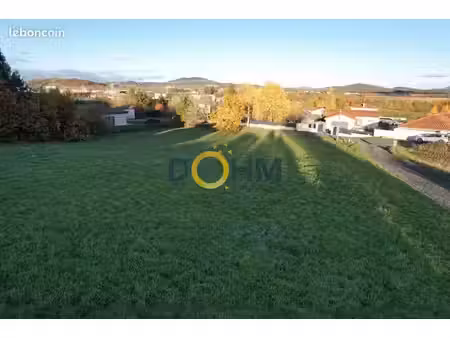 terrain 899 m² saint-paulien