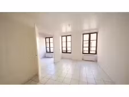 location appartement 1 pièce 30.15 m² à chateau-thierry (02400)  330 €