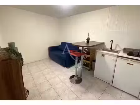 location meublée appartement 1 pièce 11.52 m² à angers (49000)  480 €