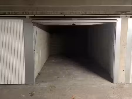 garage / box 14m2 île de nantes beaulieu