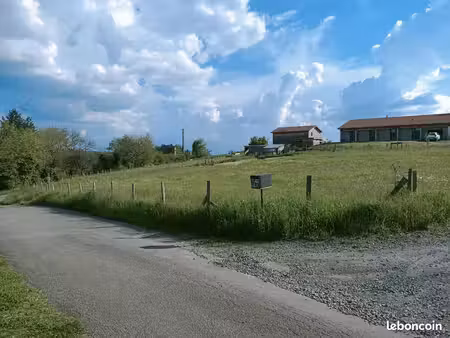 terrain à néronde
