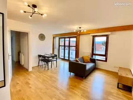 appartement dernier étage 50m2