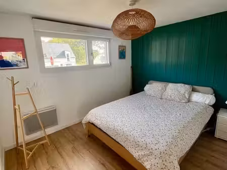 maison avec poêle et terrasse