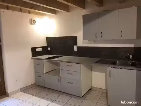 maison de village 3 pièces 45 m²
