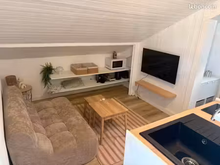 studio meublé en plein centre ville de bressuire