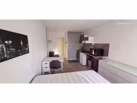 studio 22 m2 avec place de parking dans résidence sécurisée