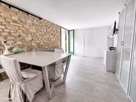 studio 1 pièce 25 m²
