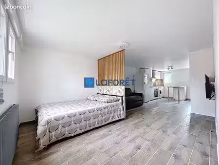 studio 1 pièce 32 m²
