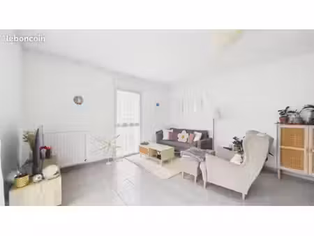 appartement 3 pièces 65 m²