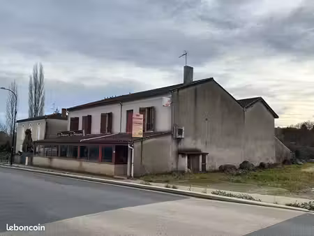 hôtel  hôtel  restaurant 411 m² barbaste