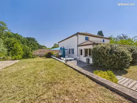 propriété 18 pièces 406 m²