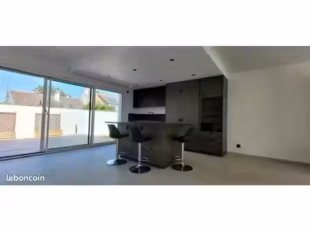 maison 7 pièces 150m2