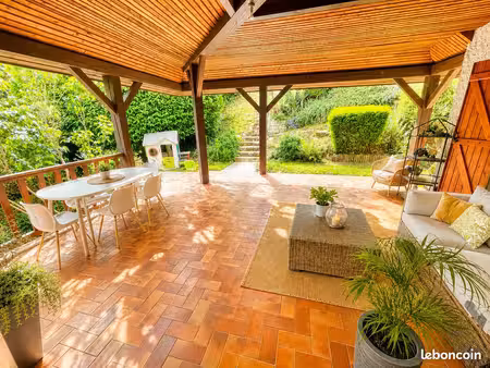 maison de 330 m² habitat