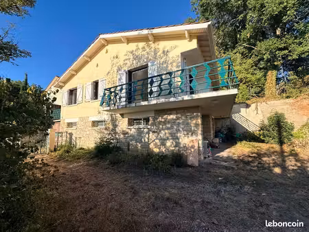 puy l’évêque centre villa t4 avec jardin garage et vue degagee
