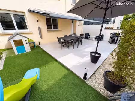 maison familiale entièrement rénovée – 4 chambres  terrasse plein sud  garage et 2 station