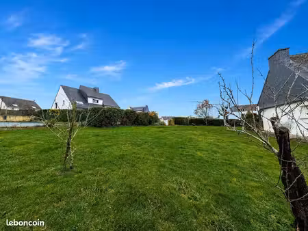 terrain 585 m² guidel