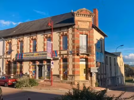 immeuble mixte à vendre ou à louer -900 m chateau chinon centre