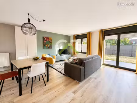 maison 6 pièces 84 m²