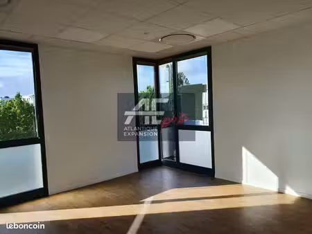 bureaux 33 m² saint nazaire