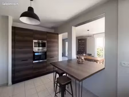 maison à 100m des cabines et de la plage