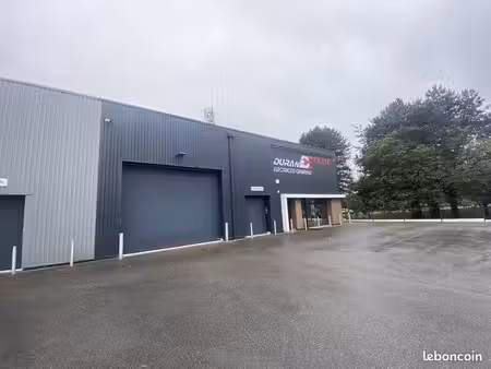 bureau 350 m²