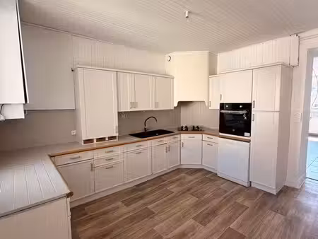 location maison 4 pièces - 92 m2 - château-gontier - proche centre ville