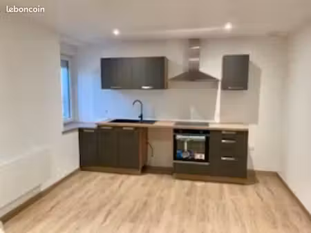appartement t2 entièrement rénové et meublé 47m2