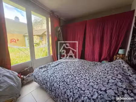 immeuble 8 pièces 217 m²