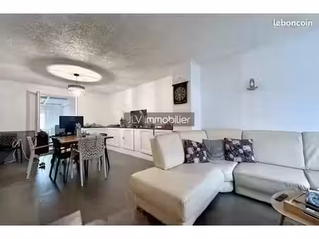 maison 6 pièces 110 m²